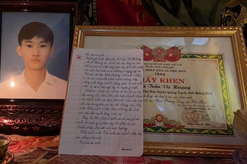 Bức thư cảm động của 2 em nhỏ gửi người cứu mình giữa dòng nước xiết