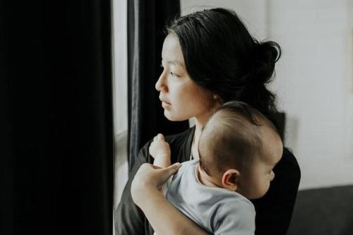 2 mẹ con rơi từ tầng cao chung cư: Bóng đen trầm cảm sau sinh