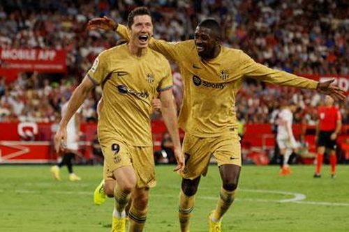 Barca ngày càng phụ thuộc vào Lewandowski