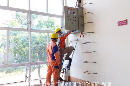 Bảo đảm cấp điện phục vụ hoạt động giáo dục