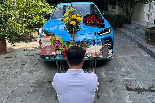 'Ông chú' 60 tuổi tậu Lamborghini Urus hơn 23 tỷ độc nhất Việt Nam