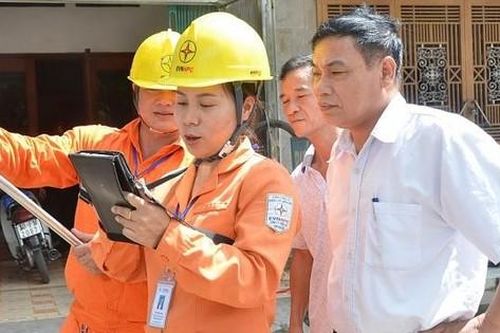 Đề xuất giá điện sinh hoạt mới: Cao nhất hơn 3.300 đồng/kWh