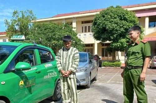 Cướp taxi nhưng không biết lái, đối tượng bị bắt tại trận