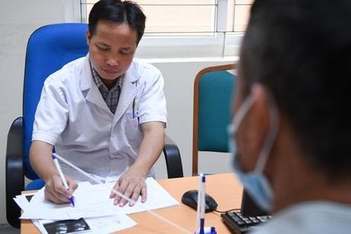 Nước tiểu màu trắng đục, cẩn thận mắc căn bệnh có thể khiến cơ thể suy kiệt