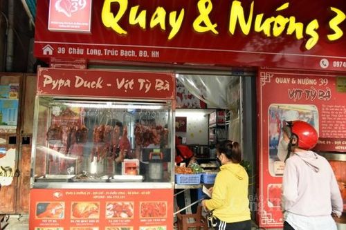 Vịt quay Tỳ Bà siêu độc, hút khách Hà Nội