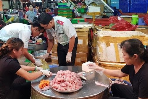 Hơn 9,6 tỷ đồng xử lý vi phạm về an toàn thực phẩm tại Thành phố Hồ Chí Minh