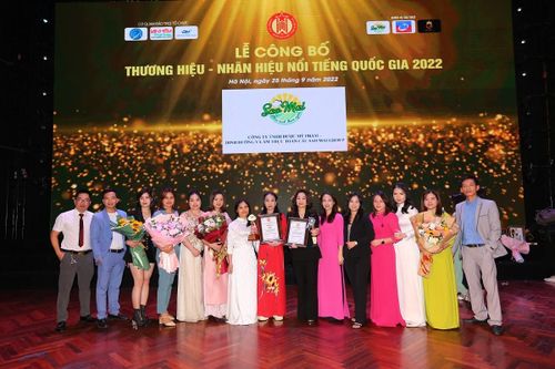 Cháo Sao Mai được vinh danh tại hai hạng mục trong lễ công bố 'Thương hiệu - Nhãn hiệu nổi tiếng Quốc Gia' năm 2022