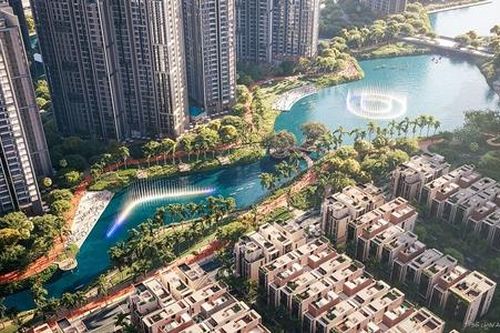 Một trung tâm mới dần hiện rõ khi hàng nghìn người dân 'đổ bộ' lễ hội nhạc nước mỗi tuần tại The Global City