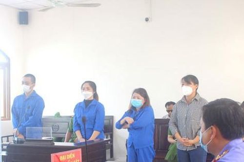 Ba mẹ con vào tù vì... ma túy