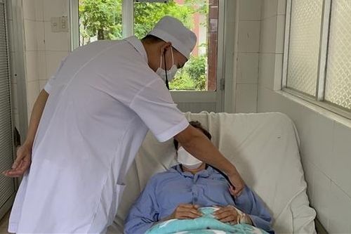 Hai lần cứu sống bệnh nhân sốt xuất huyết biến chứng nguy kịch