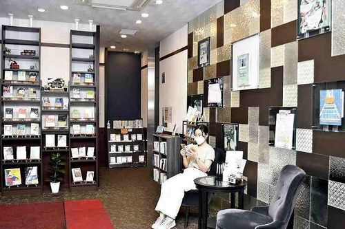 Tháng sách mùa thu hướng tới thúc đẩy ngành sách Nhật Bản
