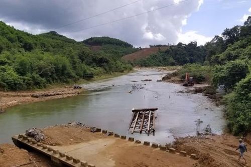 Khẩn trương khắc phục nơi hàng trăm hộ dân bị cô lập bởi bão số 4