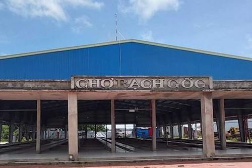 Chợ Rạch Gốc xây dựng chậm, nhiều vi phạm
