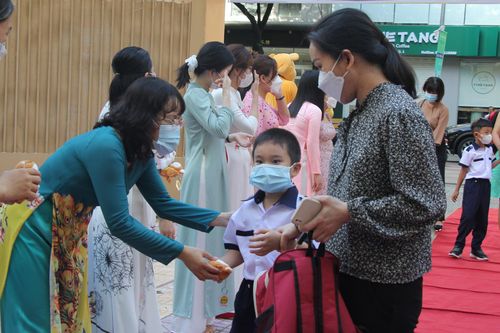 TPHCM ra văn bản khẩn chấn chỉnh thu chi đầu năm học