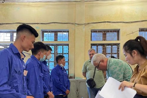 Lao động cư trú bất hợp pháp ở Hàn Quốc: Đừng để 'quýt làm cam chịu'