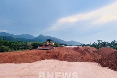 Sớm hoàn thành chuyển đổi hơn 106 ha đất rừng thực hiện dự án kết nối phía Bắc