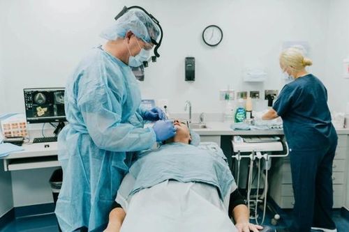 Từ vụ cô gái tử vong khi nhổ răng khôn: Những biến chứng khôn lường trên bàn mổ