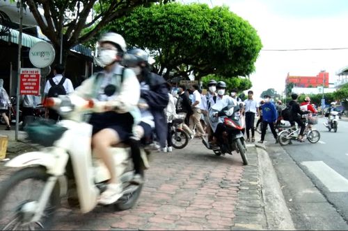 Đừng đánh cược tương lai của con