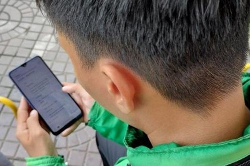 Tài xế Grab bị lừa đảo chuyển tiền