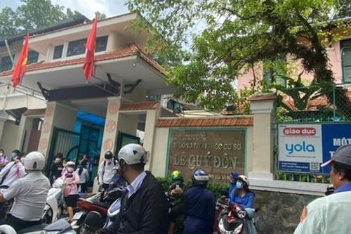 Chuyện 'lạm thu' rất đau lòng