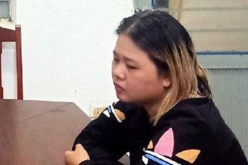 Cảnh sát mật phục bắt nữ quái mang lệnh truy nã đặc biệt