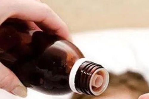 Hàng loạt trẻ tử vong nghi uống 4 loại siro ho của Ấn Độ, Bộ Y tế rốt ráo rà soát