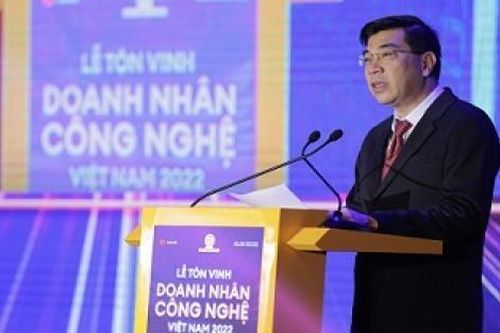 Tôn vinh doanh nhân công nghệ nhân Ngày chuyển đổi số Quốc gia (10/10)