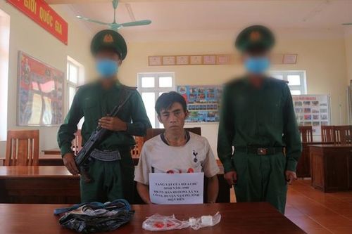 Bắt giữ đối tượng có hành vi tàng trữ trái phép chất ma túy