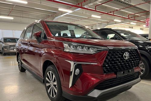 Khan hiếm nguồn cung, nhiều ô tô ngược chiều tăng giá
