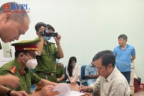 Phê chuẩn khởi tố 2 cán bộ Công an liên quan vụ cháy quán karaoke làm 32 người chết