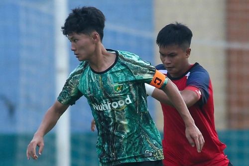 Cầu thủ xô xát, hăm dọa trọng tài: VFF phạt nặng