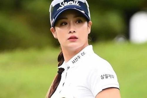 Nữ golf thủ xinh đẹp bất ngờ dính nghi án ngoại tình với Bi (Rain)