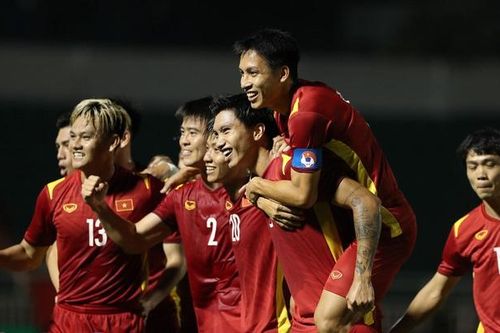 Bảng xếp hạng FIFA tháng 10-2022: Việt Nam tiếp tục thăng tiến