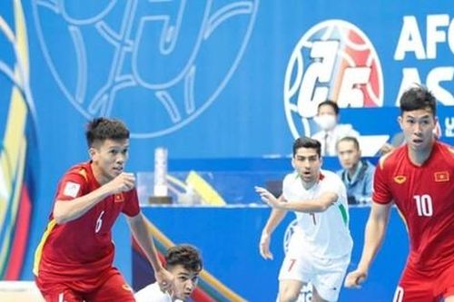 Futsal không thể cứ đi tắt, đón đầu