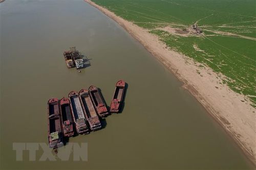 Trung Quốc gia hạn mức cảnh báo cam về hạn hán nghiêm trọng