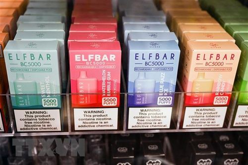 Mỹ cảnh báo y tế với hơn 2,5 triệu học sinh hút thuốc lá điện tử