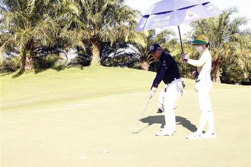 Sôi động giải Golf Hữu nghị Việt-Lào của các doanh nghiệp hai nước