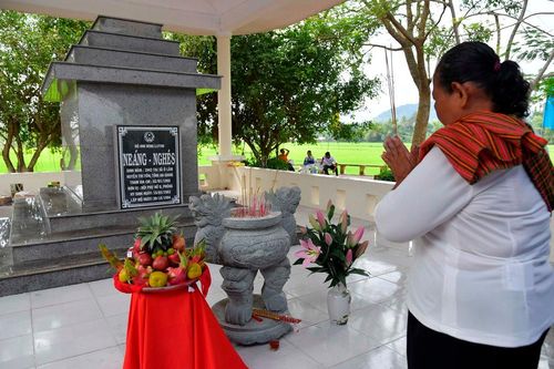 Chuyện nữ anh hùng Neáng Nghés