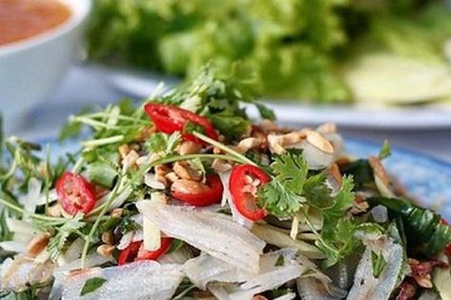 Gỏi cá Phan Thiết và Lẩu cá bóp Bình Thuận lọt top món ăn đặc sản Việt Nam