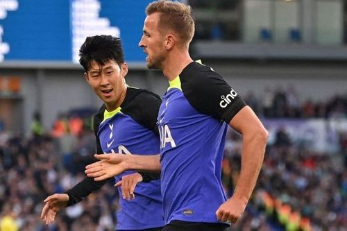 Son, Kane giúp Tottenham bám đuổi Man City