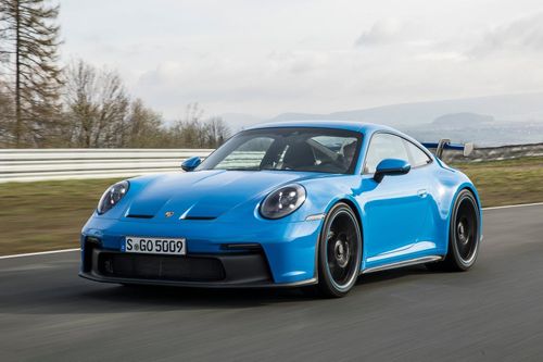 Porsche đang là nhà sản xuất ôtô có giá trị nhất châu Âu