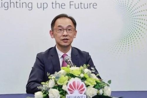 Lãnh đạo cấp cao Huawei đột ngột qua đời