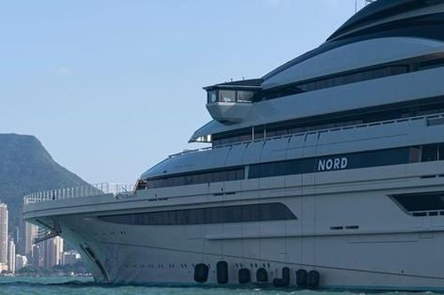 Siêu du thuyền của tỷ phú Nga bị trừng phạt xuất hiện bí ẩn ở Hong Kong (Trung Quốc)