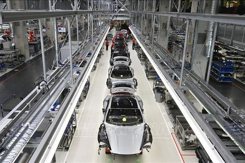 Đức: Kinh tế đón nhận tin xấu khi đang đứng bên bờ vực suy thoái