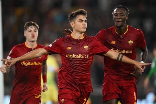 Dybala thăng hoa trong màu áo Roma