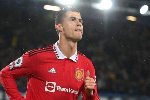 Cú hích của Ronaldo