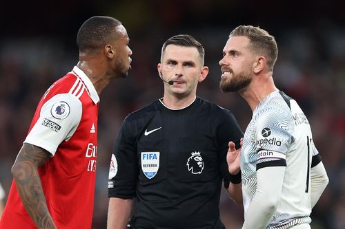 Tình thế đảo ngược của Arsenal và Liverpool