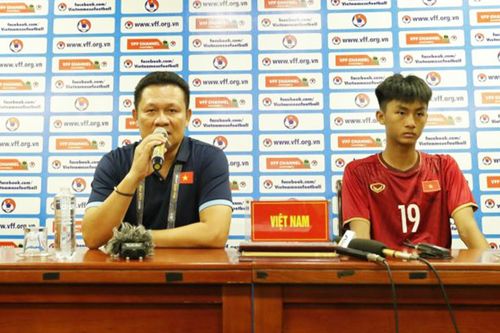 Huấn luyện viên U17 Việt Nam chia sẻ lối chơi giúp thắng đậm Thái Lan