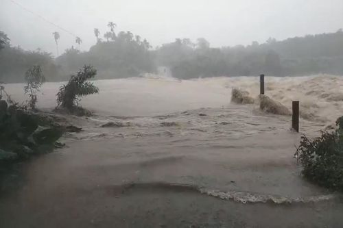 Quảng Ngãi tạm hoãn các cuộc họp chưa cần thiết để ứng phó mưa, lũ