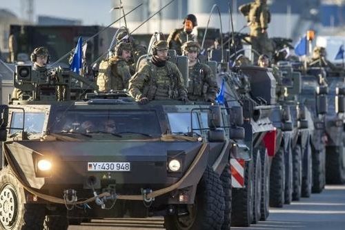 Đức giúp Lithuania tăng cường phòng thủ miền Đông, EU sẽ đào tạo hàng nghìn binh sĩ Ukraine